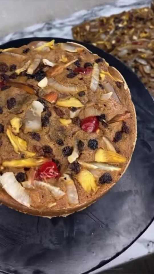 Splendor Cakes and Pasteries Fruit cake